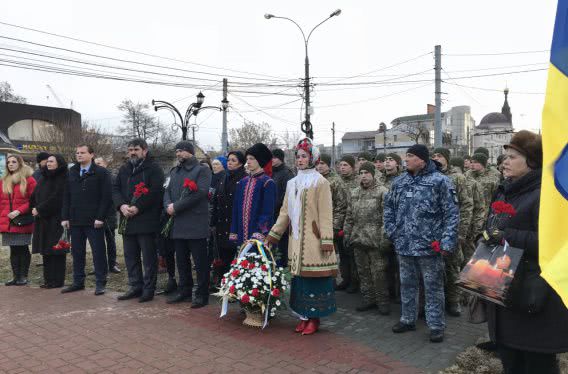 Николаевцы почтили память украинских воинов, погибших под Крутами