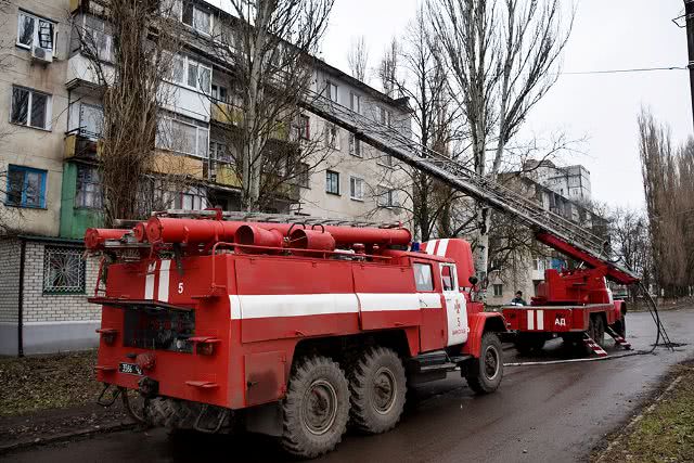 В Николаеве в микрорайоне Кульбакино горела квартира на пятом этаже: 20 жильцов эвакуировали