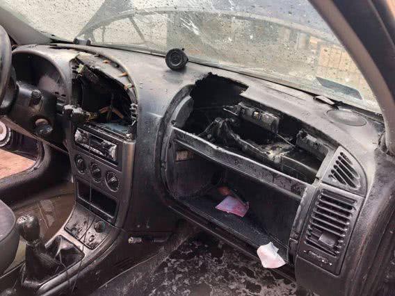 Утром сгорел легковой автомобиль в Новой Одессе