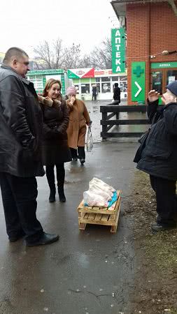 В Николаеве к стихийной торговле возле рынка «Колос» пришли с протоколами
