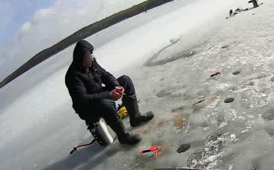 В Николаевской области за четырех лещей на рыбака составили протокол