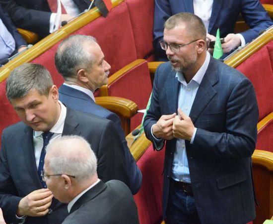 Как голосовали николаевские нардепы за курс Украины в ЕС и НАТО
