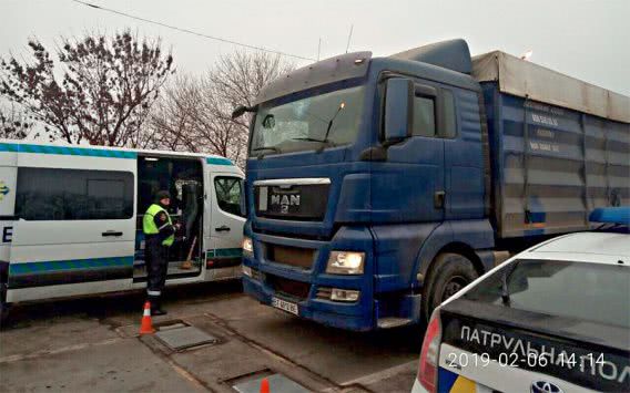 40 тысяч гривен штрафов за сутки выписала Укртрансбезопасность на трассе Н-24