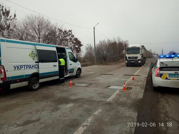 Почти полторы тысячи евро составляет штраф за перегруз на дорогах Николаевщины