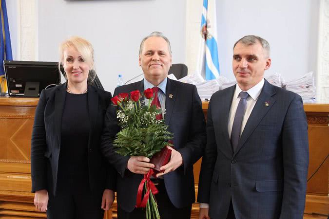 Президент Украины отметил директора городского территориального центра Сергея Бондаренко