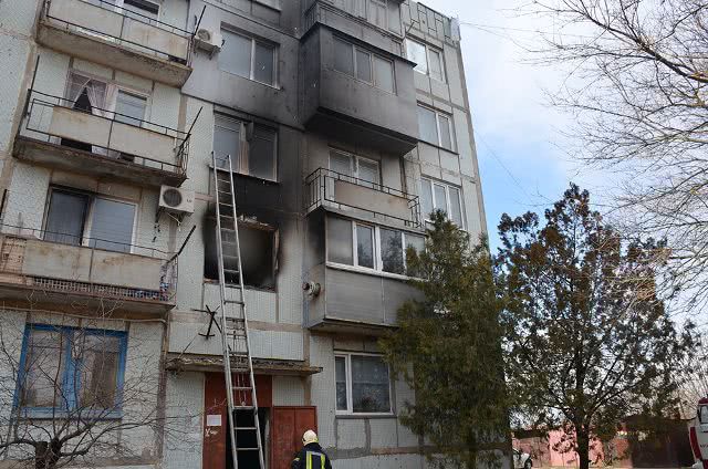 В поселке Полигон Витовского района спасатели  ликвидировали пожар квартиры