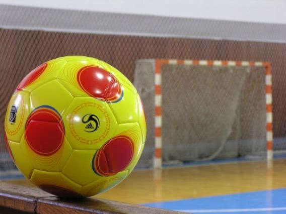 Судьбу зимнего «золота» решит последний матч чемпионата Николаева по футзалу