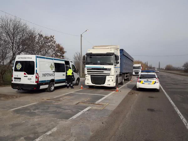 В Николаевской области на автодорогах за неделю проверили 369 транспортных средств: составлены протоколы