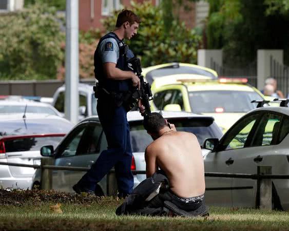 Массовая бойня в Новой Зеландии: в двух мечетях убиты от 9 до 27 человек