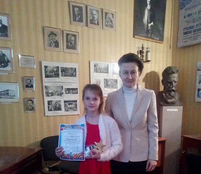 Воспитанница Детской школы искусств №1 Кира Земцова стала лауреатом II степени Всеукраинского фестиваля-конкурса искусств «Лиманское звезды»