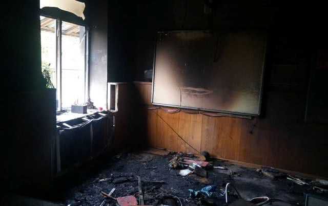 В Очакове пожарные потушили возгорание в кабинете начальной школы