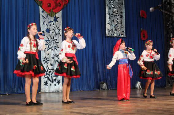 В Николаеве названы победители конкурса героико-патриотической песни и танца