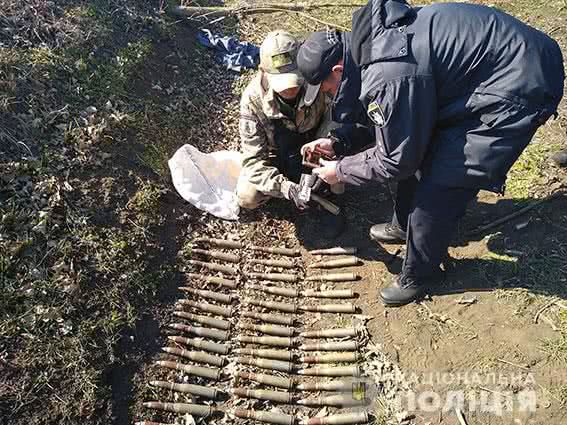 Около Николаева на железной дороге нашли мешок с зенитными патронами
