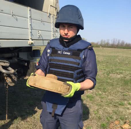 В Николаевской области нашли и взорвали пять снарядов и противотанковую мину