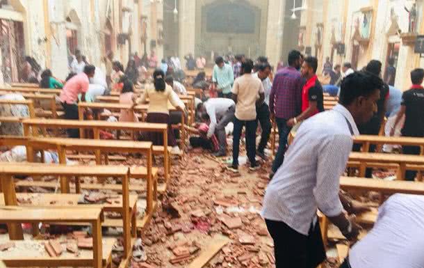 На Шри-Ланке во время пасхальной службы произошла серия взрывов: 52 человека погибли