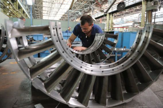 В Николаевской области промышленное производство почти не падает