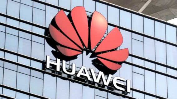 Google ограничивает пользователей Huawei