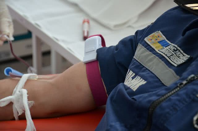 Спасатели Николаевщины присоединились к благотворительной акции сдачи крови #яДонор