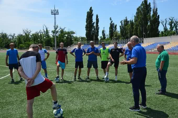 В Николаеве тренеров обучали тактической подготовке футболистов