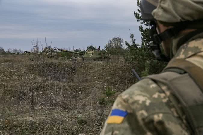 На Донбассе боевики били из запрещенного оружия: в ответ ранены пятеро оккупантов