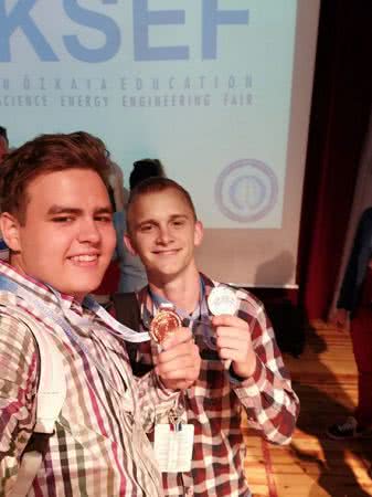 Юные николаевские ученые привезли медали из Турции