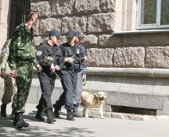 Из-за минирования срывается сессия Николаевского городского совета