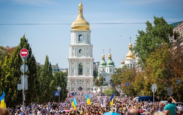 МВД подсчитало участников крестного хода ПЦУ