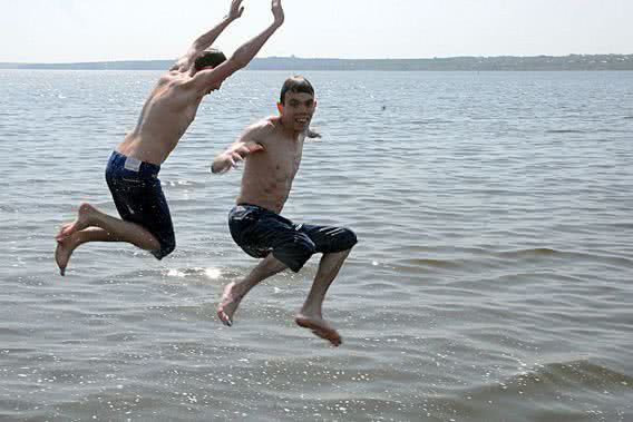 В Николаеве запрещено купаться на городских пляжах