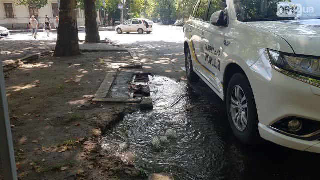 В Николаеве в нескольких местах прорвало канализацию