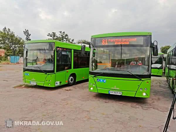 Впервые за много лет в Николаеве вышли на маршруты новые автобусы