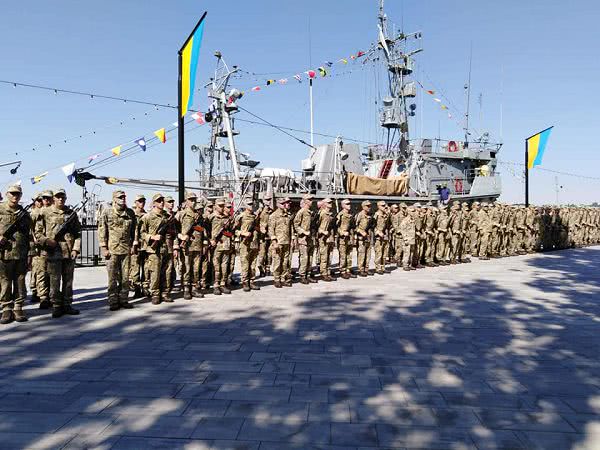 В Николаеве празднуют День ВМС