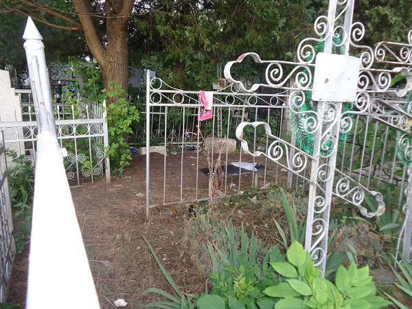 Место печали стало местом попоек: реалии николаевского кладбища