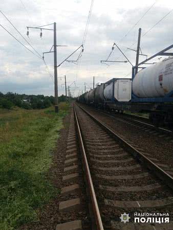 Малыш попал под поезд в Николаевской области