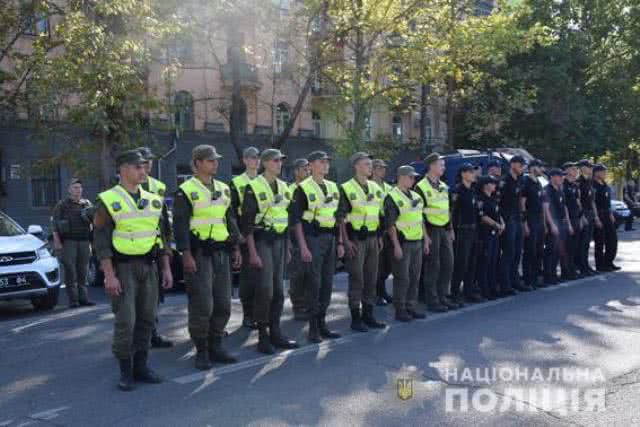 В Николаеве 14 патрульных нарядов из числа бойцов Нацгвардии заступили на дежурство