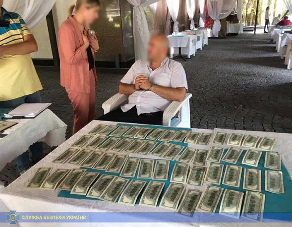 Житомирского активиста задержали за вымогательство 30 тыс. долларов