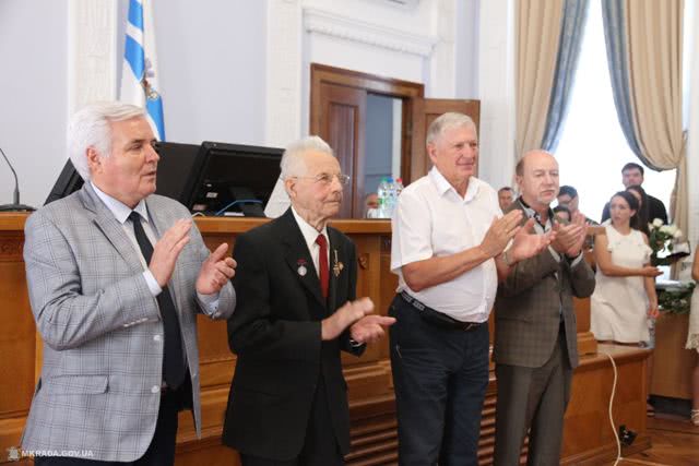 В Николаеве 7 горожан удостоены звания "Почетный гражданин города Николаева"