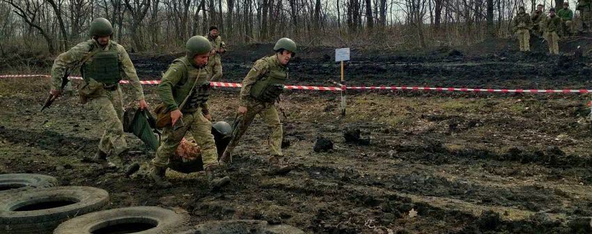 На Донбассе во время обстрела погиб украинский военный