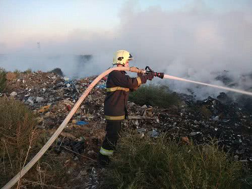 В Березанском районе горела несанкционированная свалка