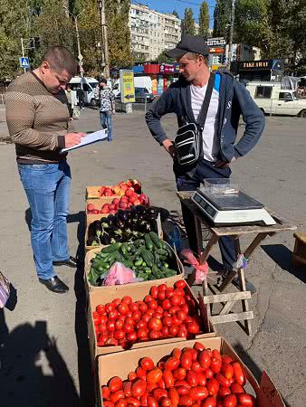 В Николаеве на проспекте Мира ликвидировали стихийные рынки