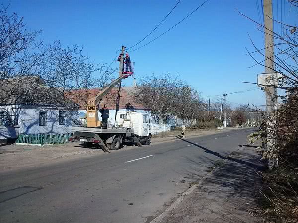 В Николаеве микрорайон Матвеевка стал светлее: установили новое уличное освещение