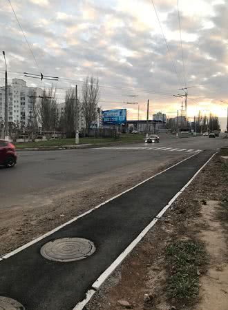 Новый тротуар появился в отдаленном микрорайоне Николаева