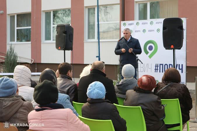 Транспорт и питьевая вода: Варваровку ждут перемены