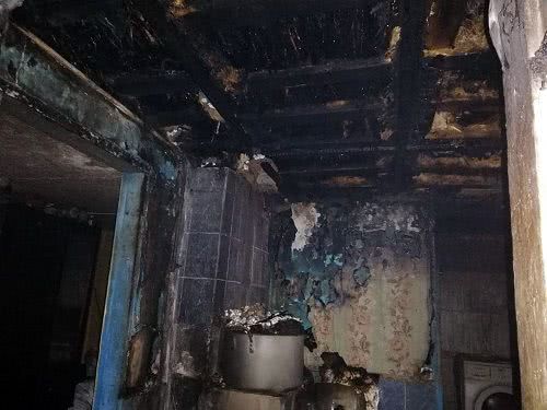 Из-за вероятного нарушения правил пожарной безопасности в Витовском районе сгорела летняя кухня