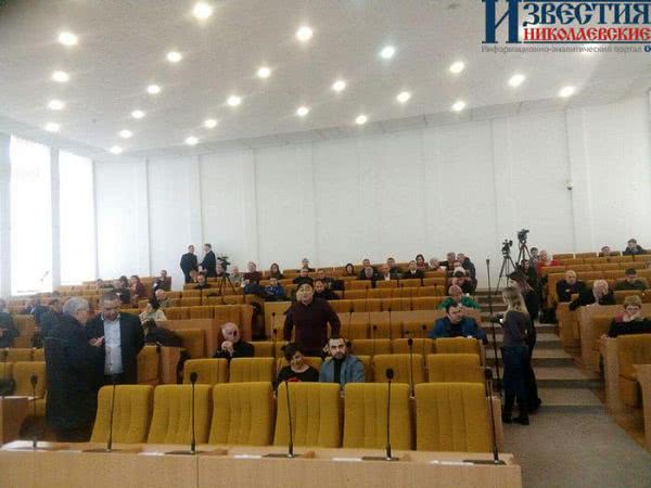 В Николаеве не собрались депутаты для рассмотрения важнейших вопросов, связанных с финансированием медицины, образования, соцзащиты