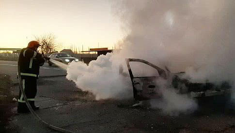 На трассе "Одесса-Мелитополь" сгорел автомобиль