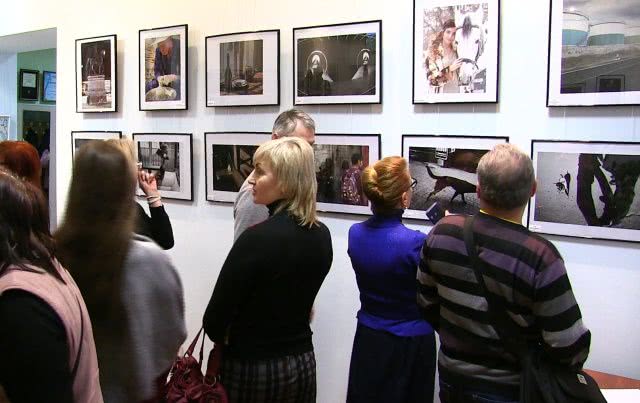 Фотографии, которые остаются в памяти на всю жизнь: в Николаеве открылась выставка "Южный альбом-2020"