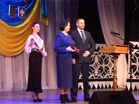 В Николаевском академическом украинском театре драмы и музыкальной комедии прошли торжества по случаю Дня соборности Украины