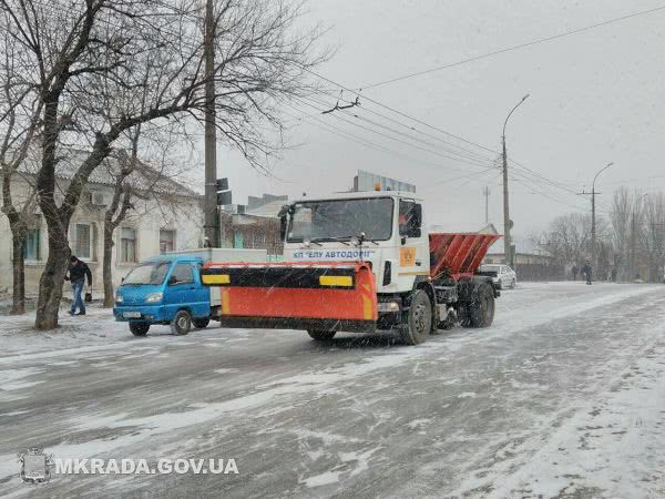 Как в Николаеве в ночь на 7 февраля боролись с последствиями непогоды