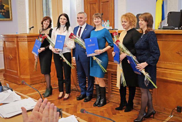 Пять николаевских педагогов стали победителями областного этапа конкурса "Учитель года - 2020"