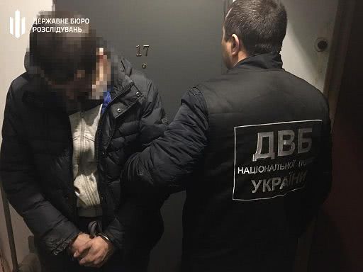 Двух сотрудников патрульной полиции Николаева привлекут к ответственности за сбыт наркотиков
